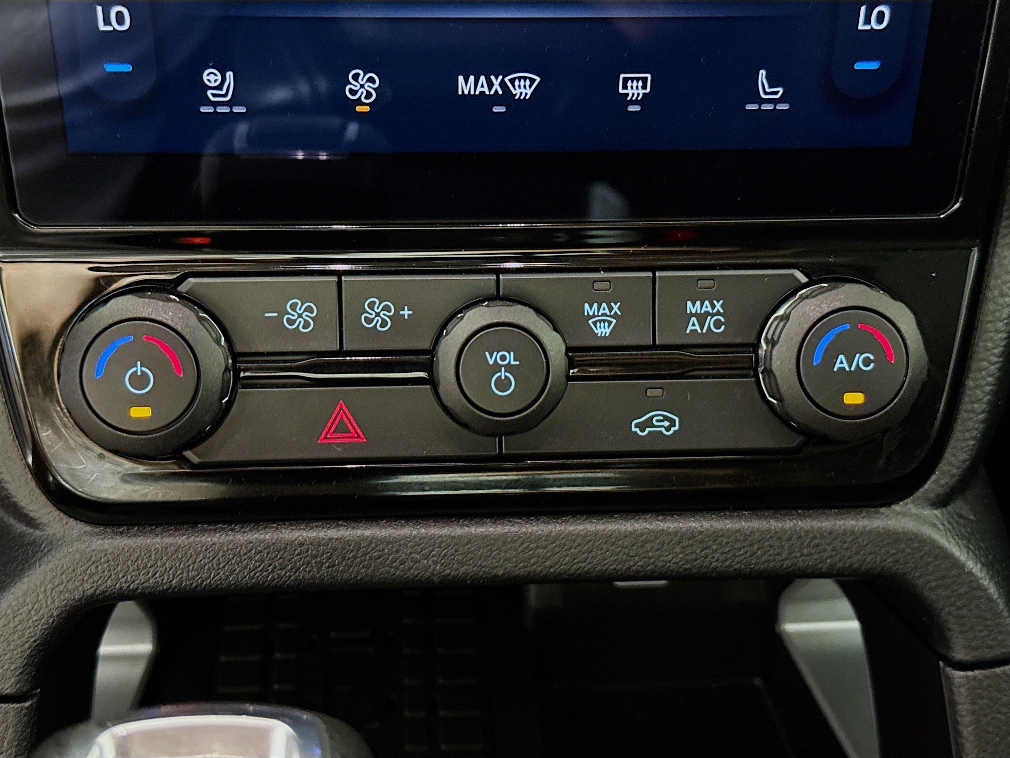 Used 2024 Ford Ranger Lariat w/ Advanced Towing Package image 19