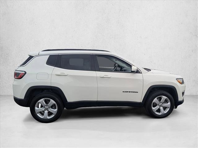 Used 2020 Jeep Compass Latitude image 3