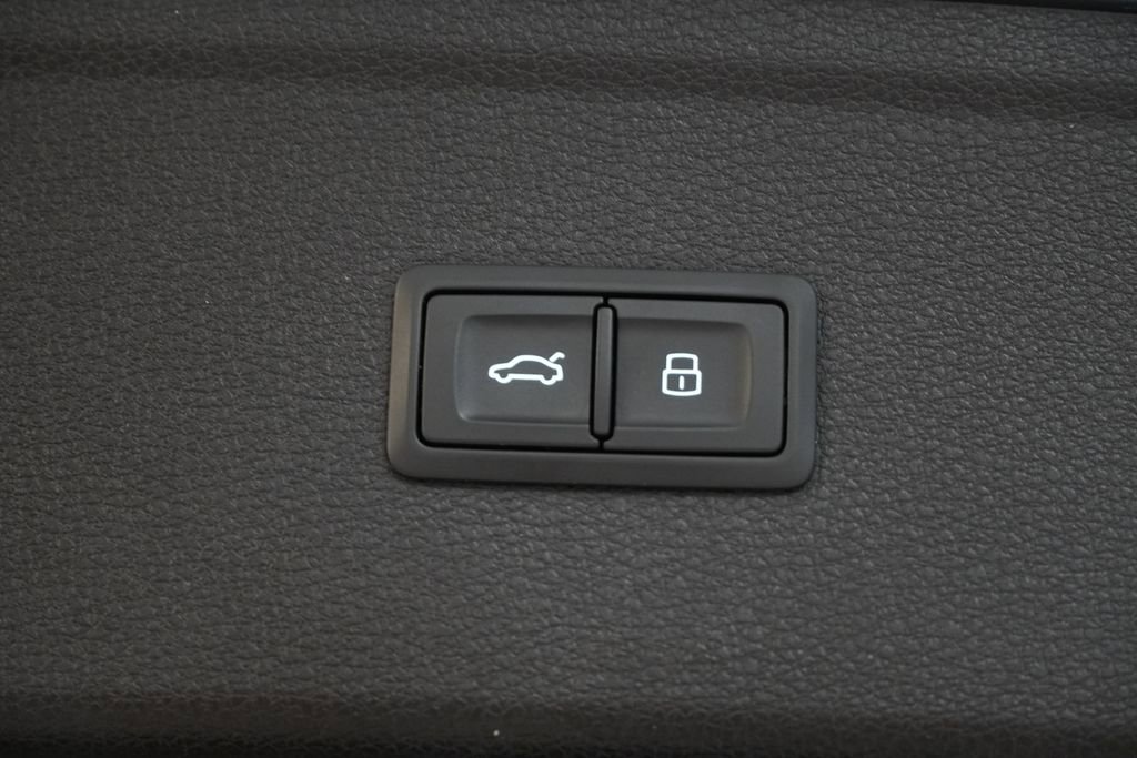 Used 2018 Audi Q5 2.0T Premium image 10