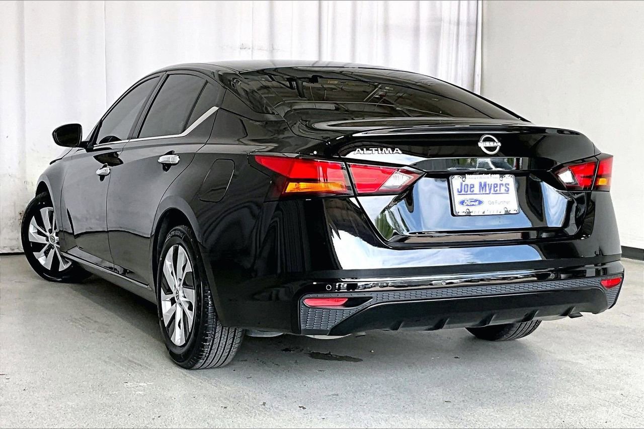 Used 2024 Nissan Altima 2.5 S image 10