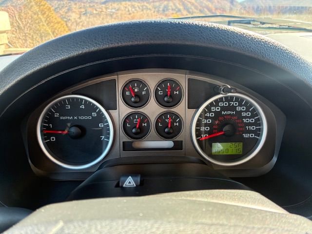 Used 2005 Ford F150 4x4 SuperCrew image 12