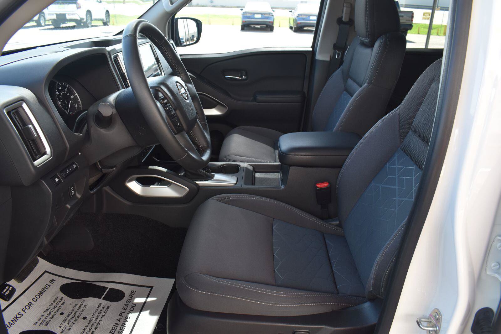 Certified 2025 Nissan Frontier SV w/ SV Convenience Package RWD image 27