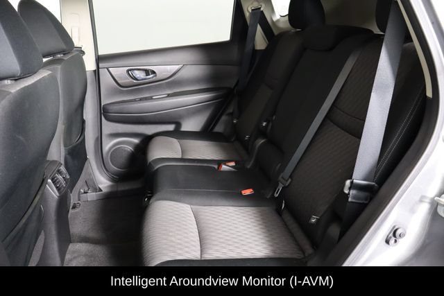 Used 2019 Nissan Rogue SV w/ Sun & Sound Touring Package AWD/4WD image 14
