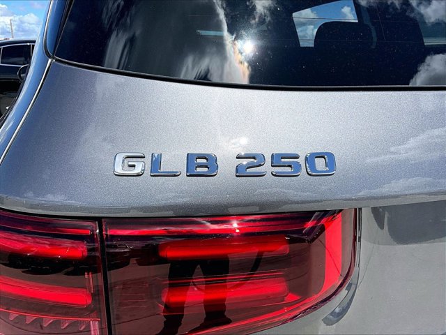 New 2026 Mercedes-Benz GLB 250 image 28
