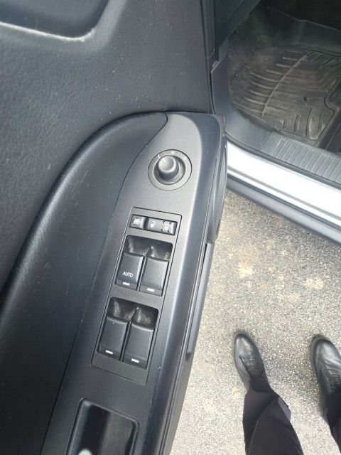 Used 2015 Jeep Patriot Latitude AWD/4WD image 11