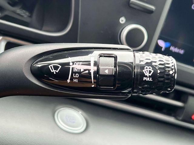 Used 2023 Hyundai Elantra Blue image 23