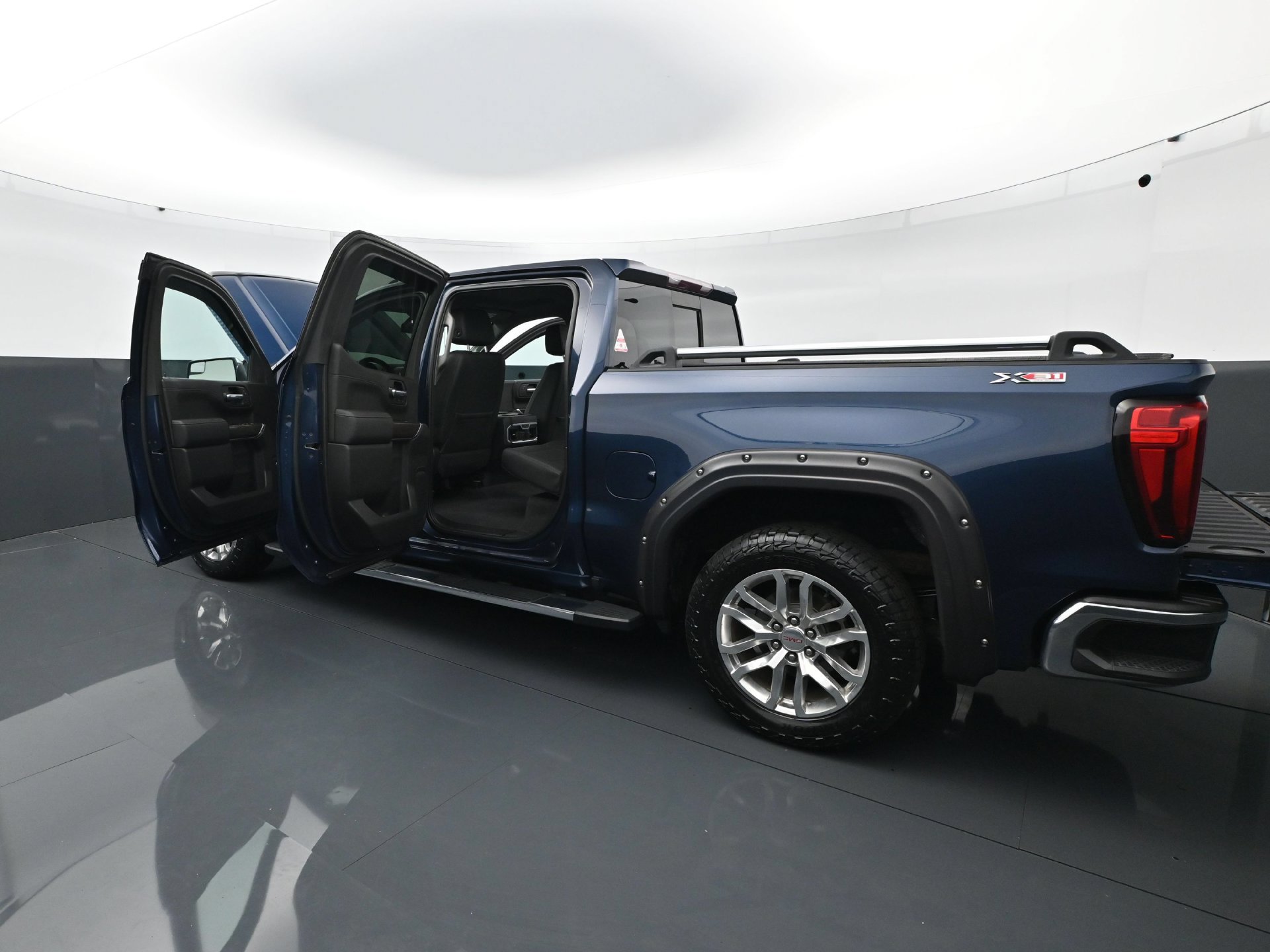 Used 2020 GMC Sierra 1500 SLT w/ SLT Premium Package AWD/4WD image 33