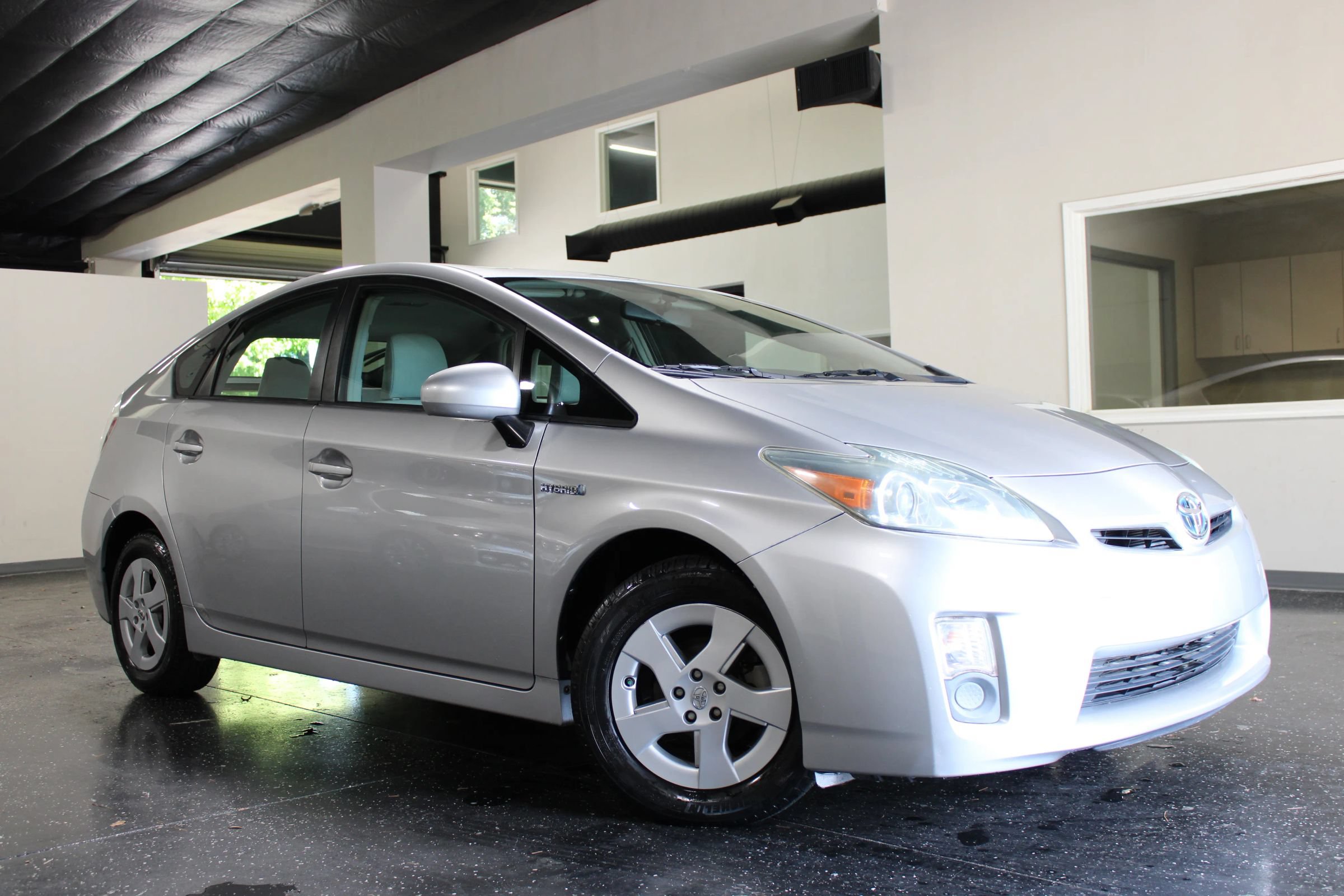 Used 2010 Toyota Prius Three FWD image 28