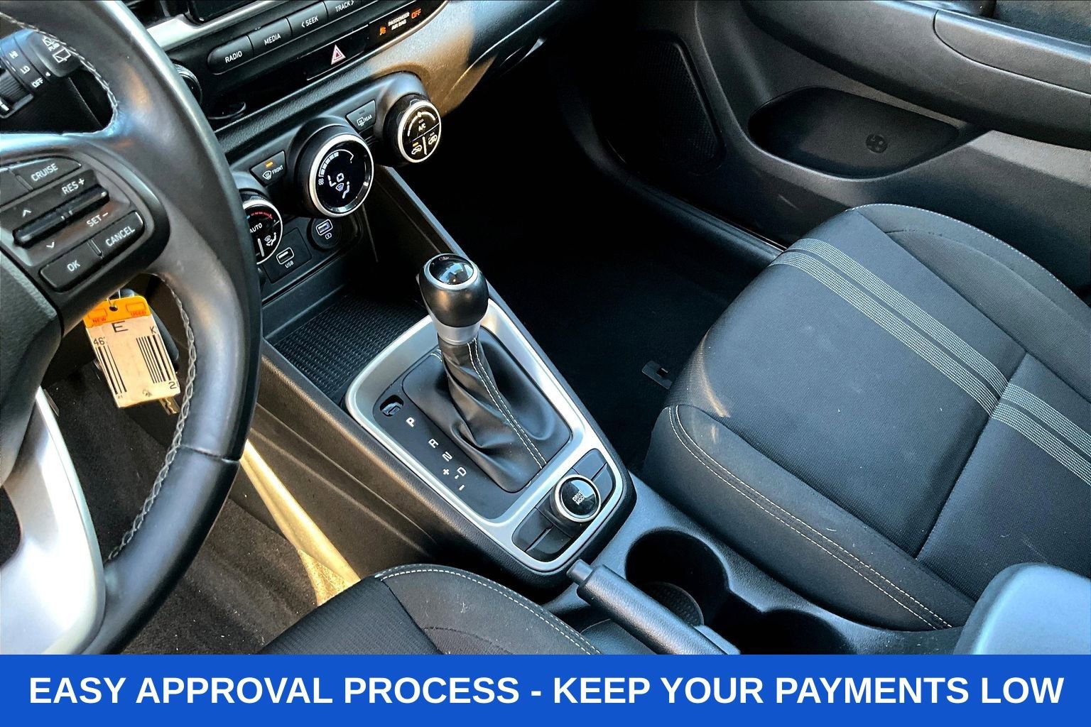 Used 2021 Hyundai Venue SEL FWD image 22