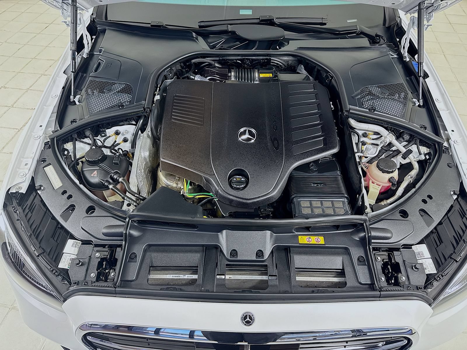 Used 2024 Mercedes-Benz S 500 4MATIC image 29