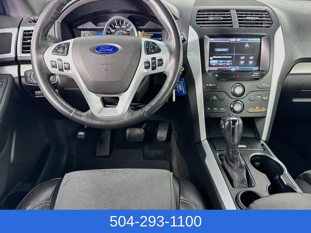 Used 2015 Ford Explorer XLT w/ Equipment Group 202A FWD image 21