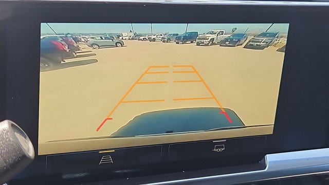 Used 2022 Chevrolet Silverado 1500 LT AWD/4WD image 15