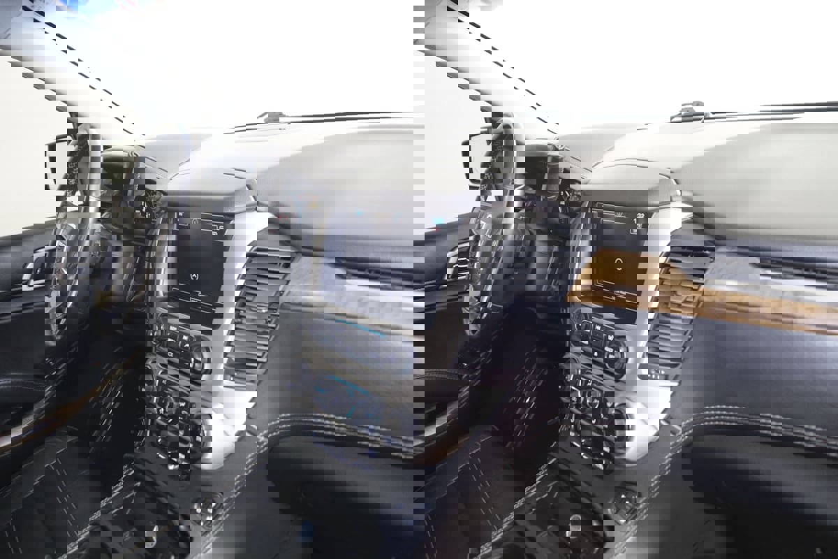 Used 2018 GMC Yukon Denali w/ Open Road Package image 42