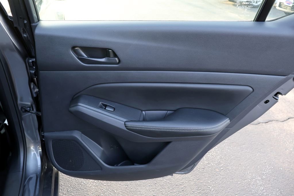 Used 2025 Nissan Altima 2.5 SV FWD image 18