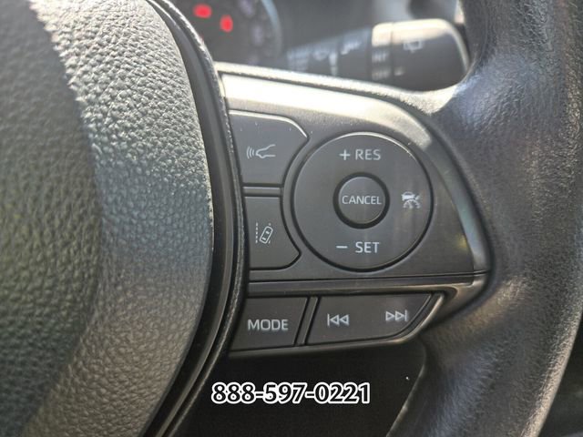 Used 2020 Toyota RAV4 XLE w/ Convenience Package image 28