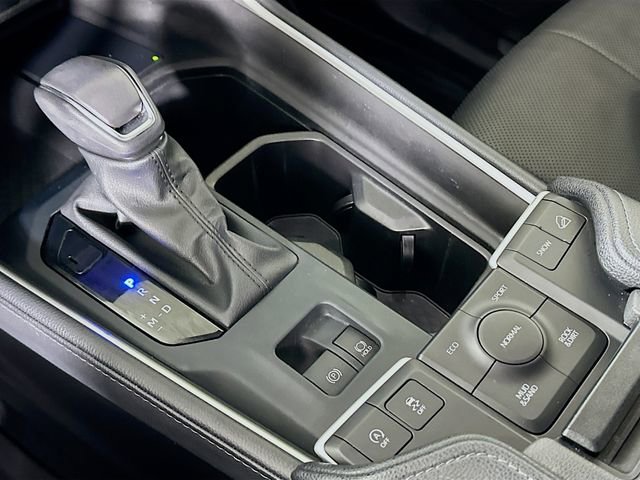 Used 2024 Toyota Grand Highlander Limited image 19