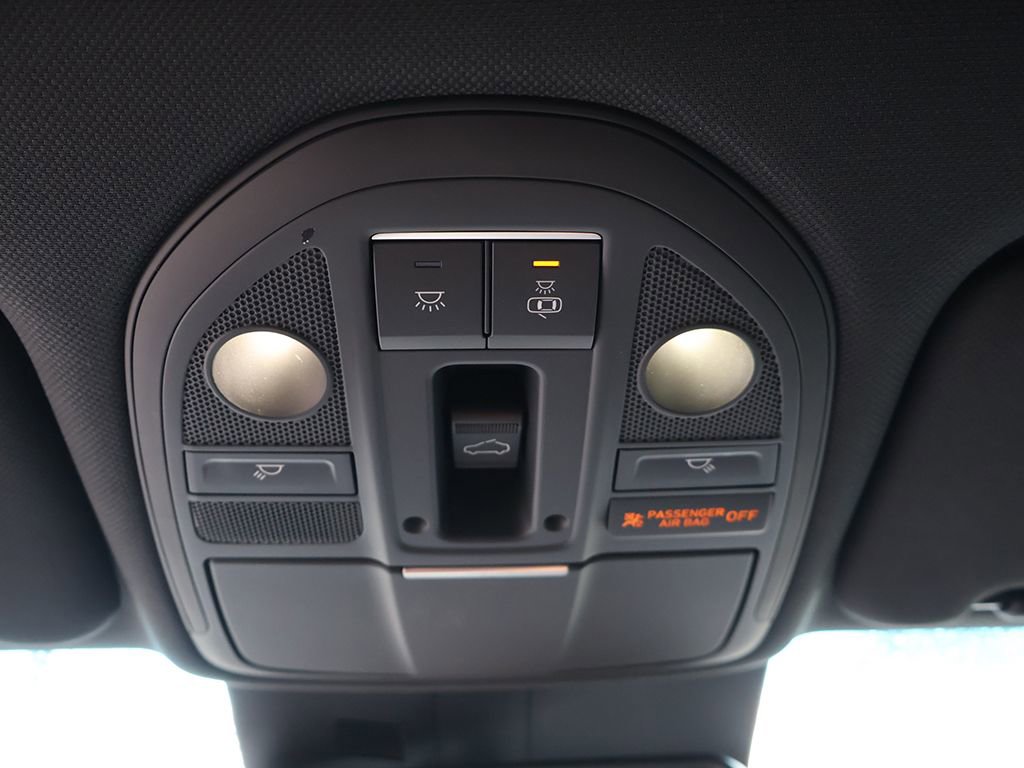 Used 2023 Genesis G70 2.0T w/ Sport Prestige Package RWD image 54