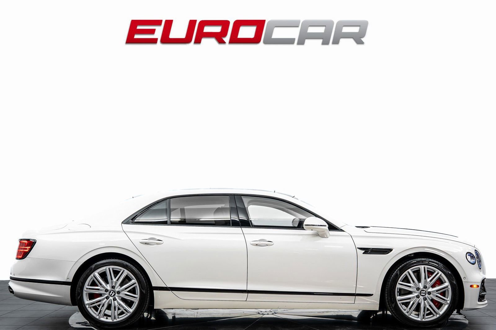 Used 2023 Bentley Flying Spur V8 AWD/4WD image 6