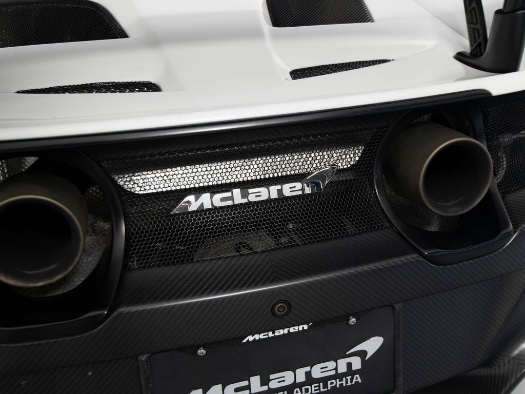 Used 2016 McLaren 675LT Spider image 49