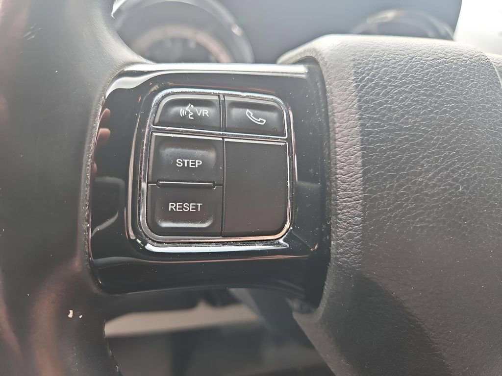 Used 2017 Dodge Grand Caravan SXT FWD image 20