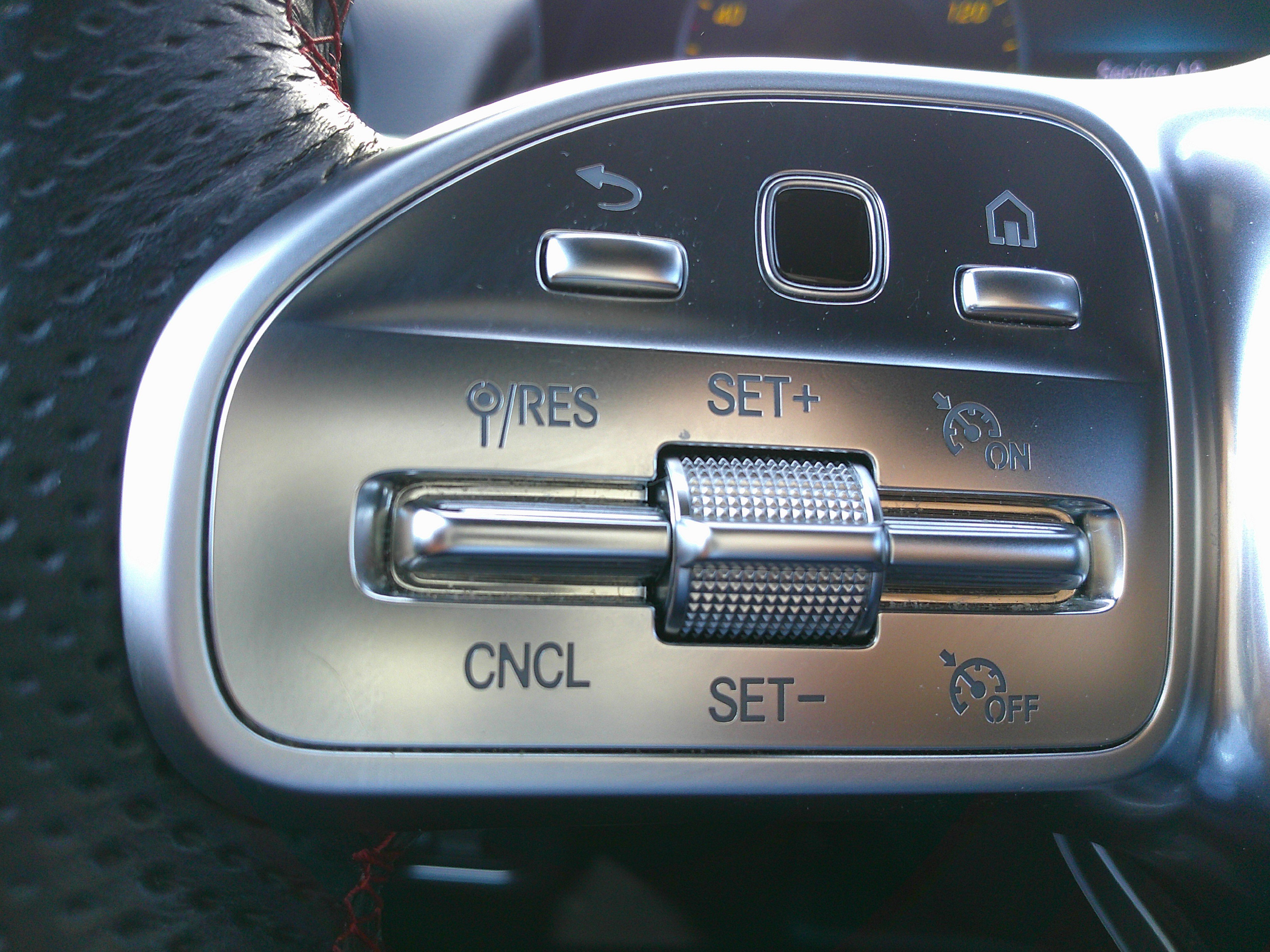 Used 2023 Mercedes-Benz GLB 250 image 18