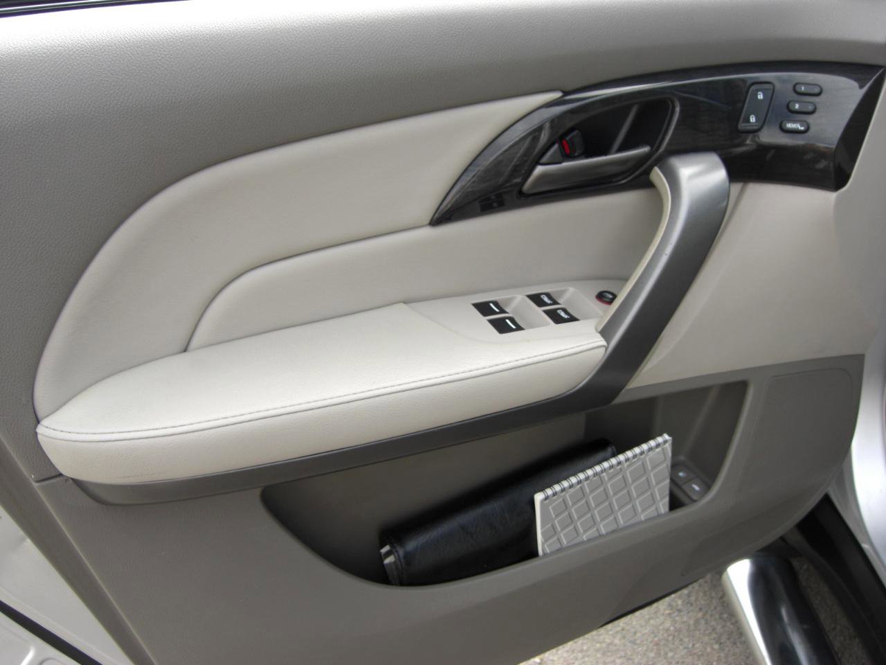 Used 2009 Acura MDX w/ Technology Package AWD/4WD image 23