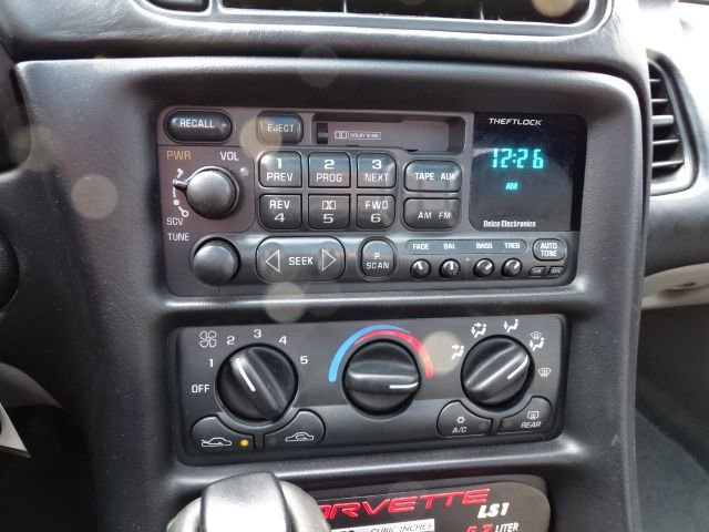Used 1997 Chevrolet Corvette Coupe image 13