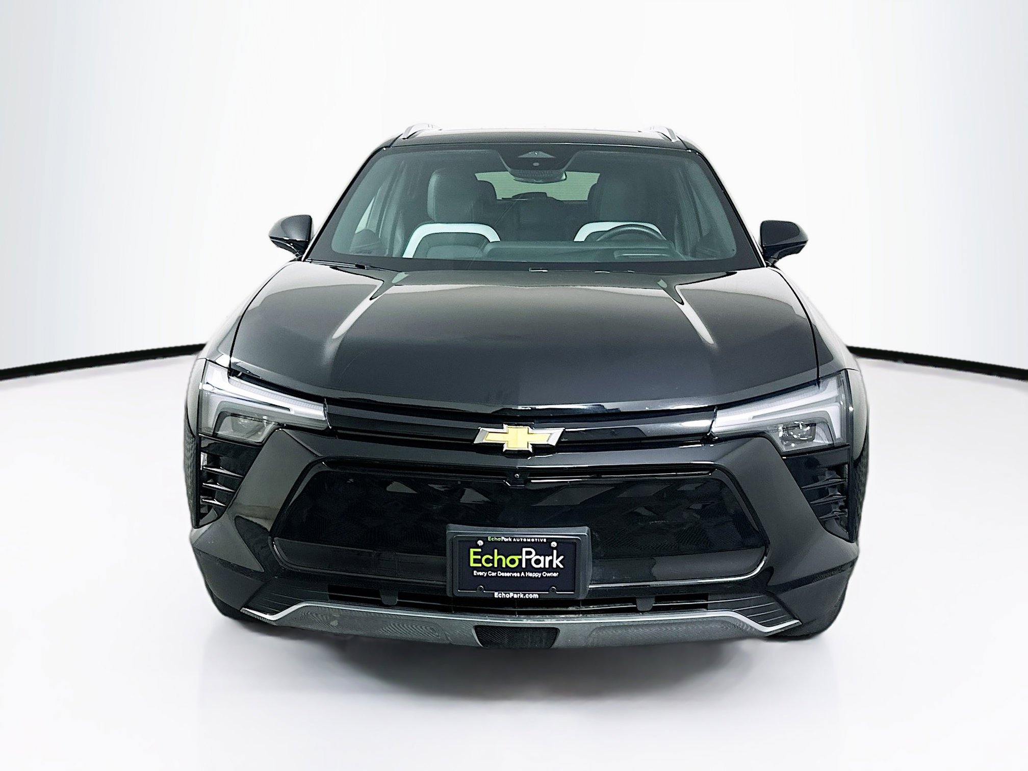 Used 2024 Chevrolet Blazer EV LT image 2