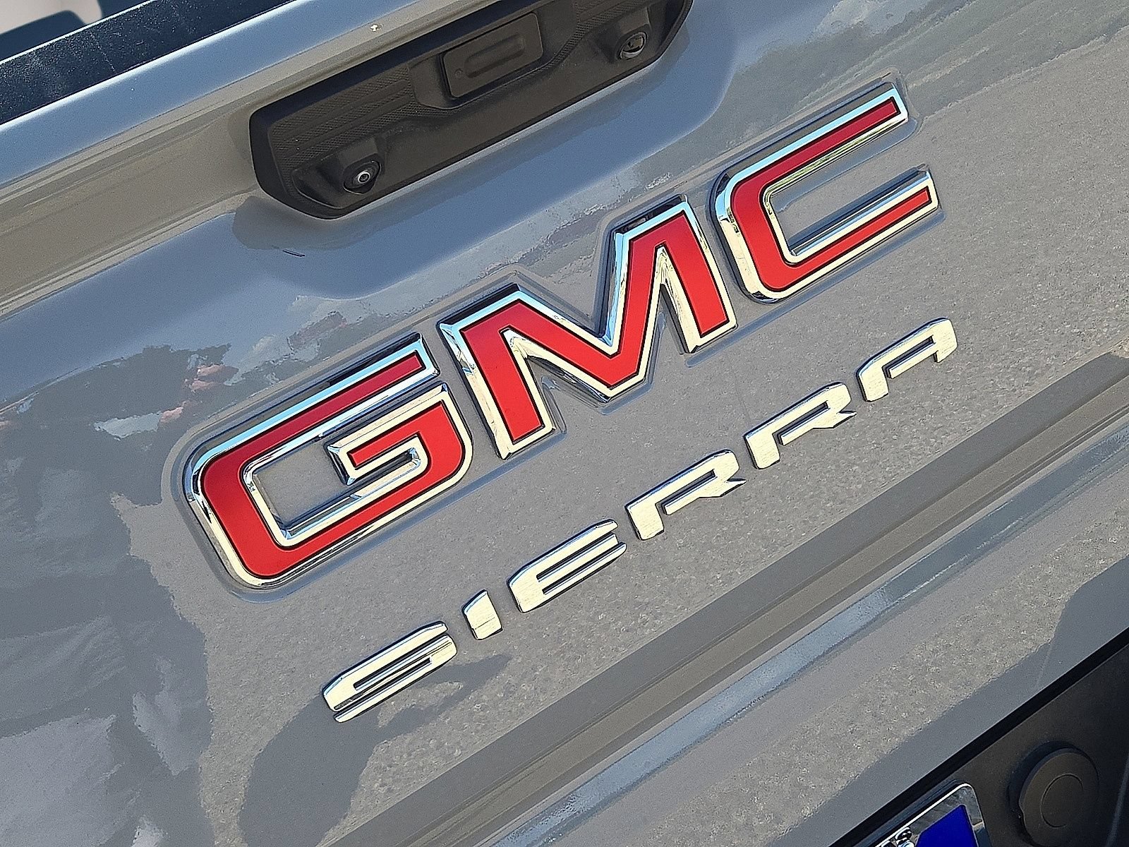 Used 2024 GMC Sierra 1500 SLE AWD/4WD image 13