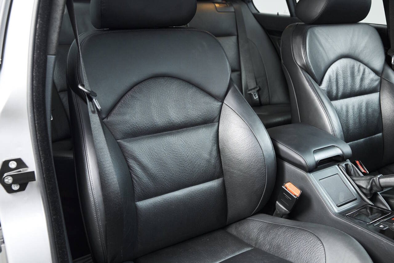 Used 2003 BMW M5 RWD image 76