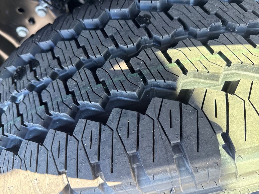 New 2026 Ford F350 Lariat w/ FX4 Off-Road Package image 27