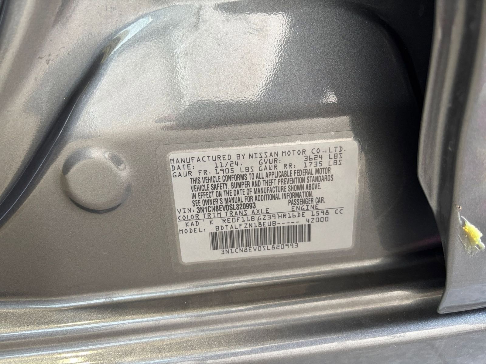 Used 2025 Nissan Versa SV FWD image 27