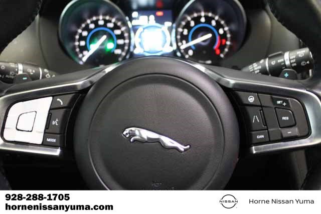 Used 2020 Jaguar F-PACE Prestige image 9