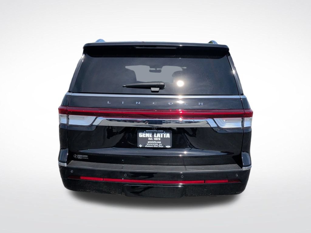 Used 2023 Lincoln Navigator Reserve AWD/4WD image 15