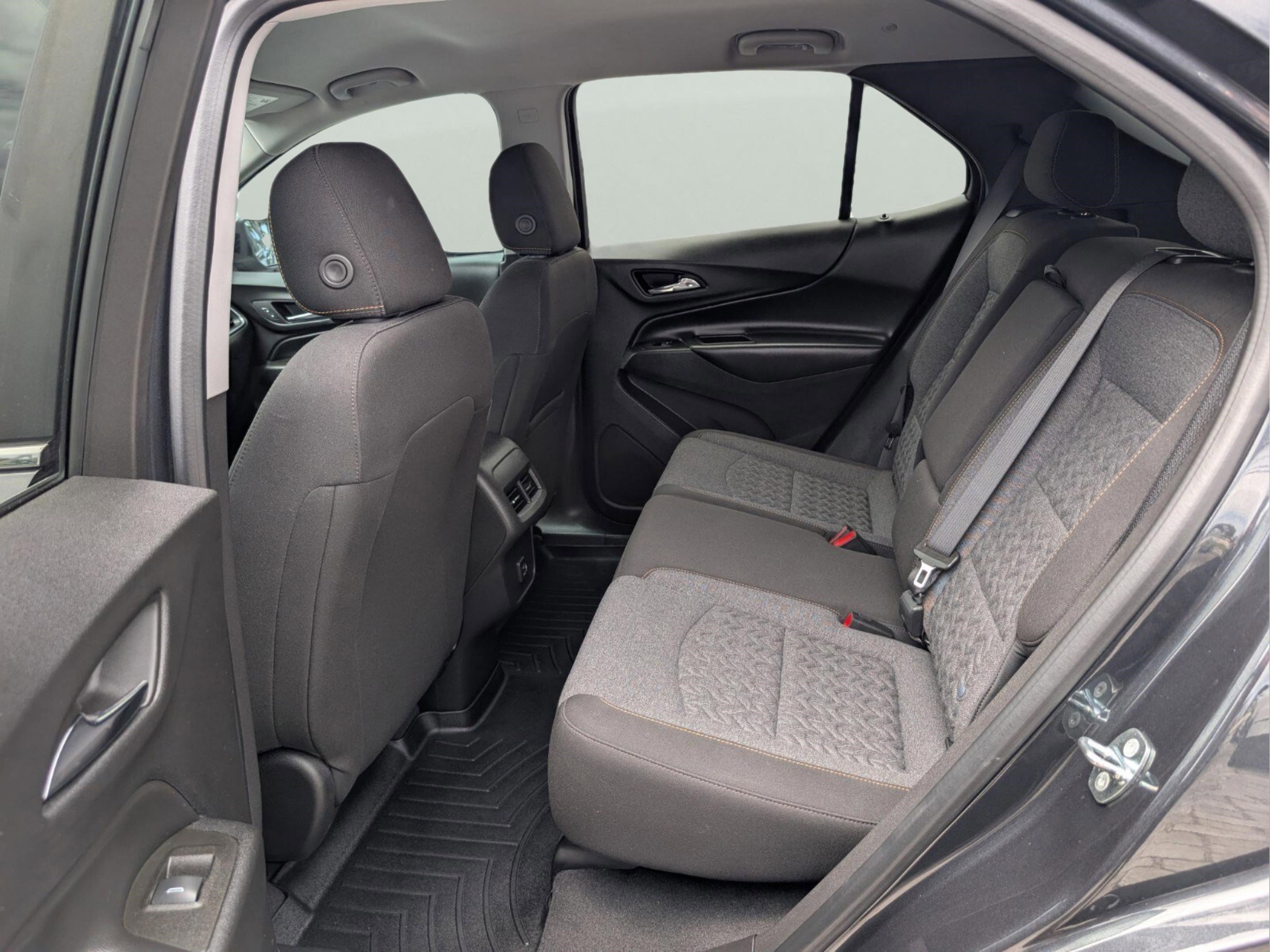 Used 2023 Chevrolet Equinox LT FWD image 13