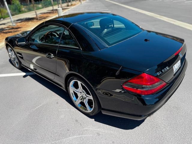 Used 2012 Mercedes-Benz SL 550 image 28