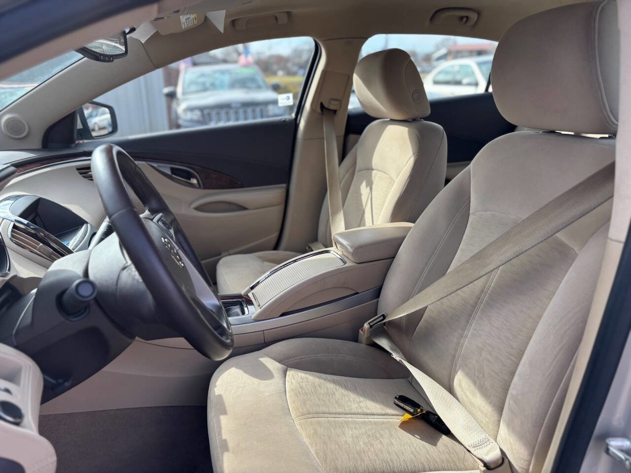 Used 2011 Buick LaCrosse CX image 13