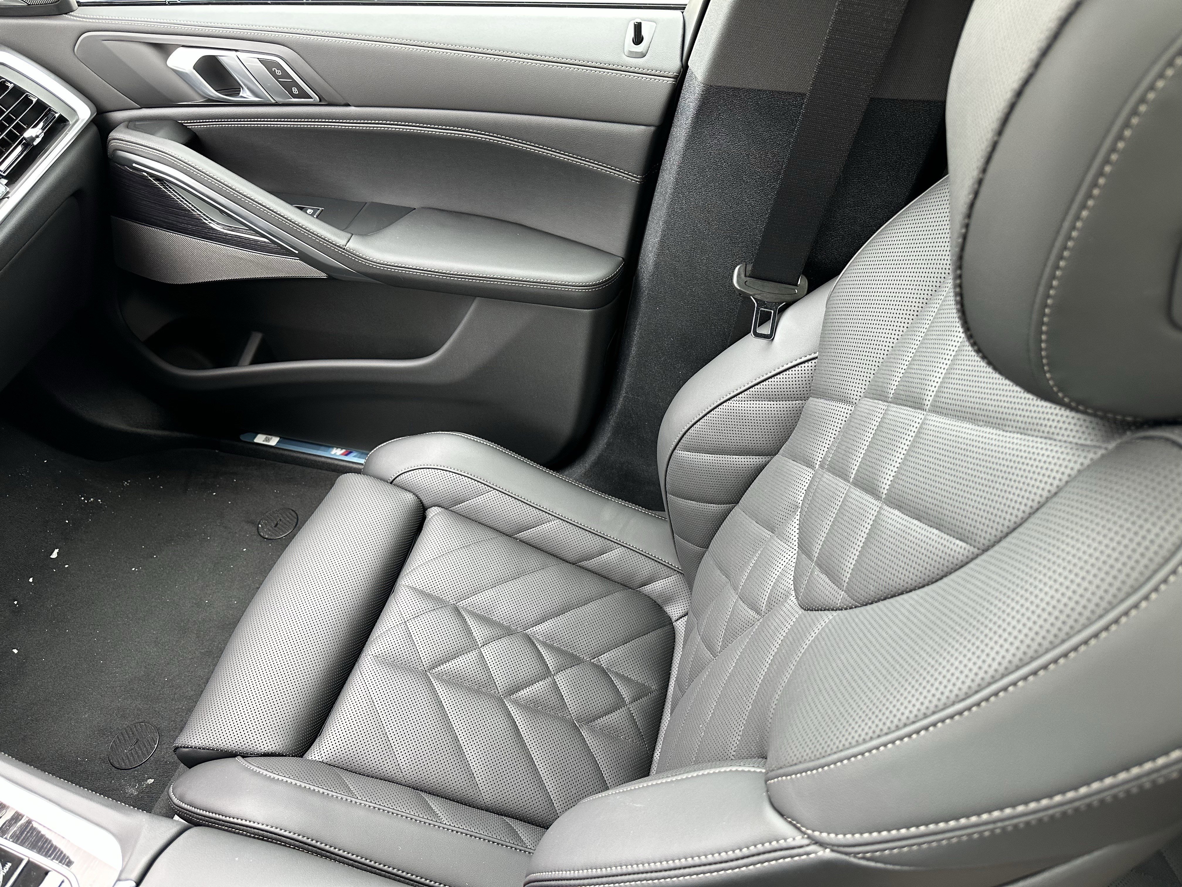 New 2026 BMW X6 xDrive40i image 11