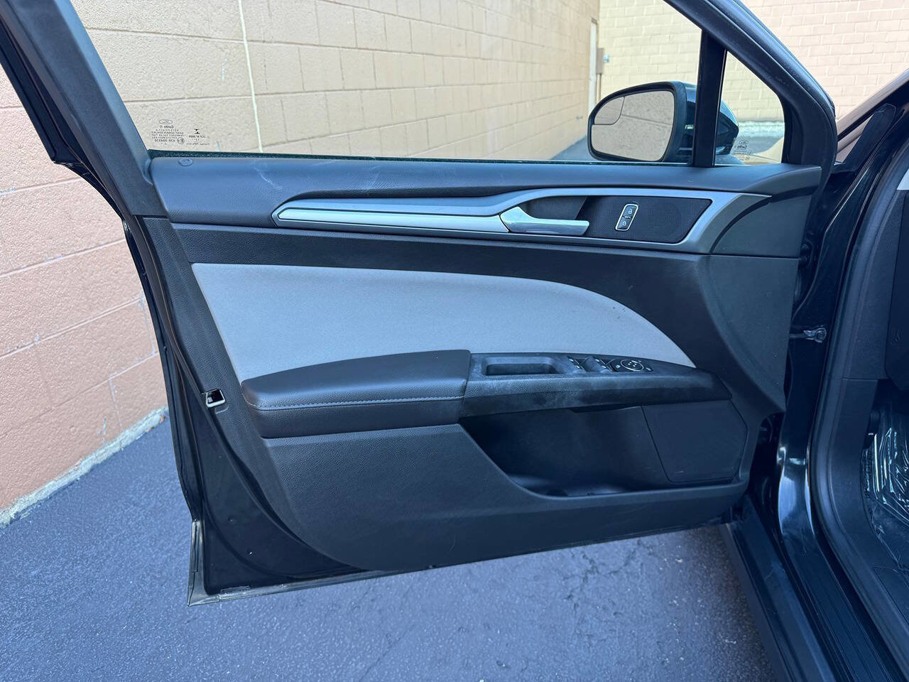 Used 2014 Ford Fusion S image 17