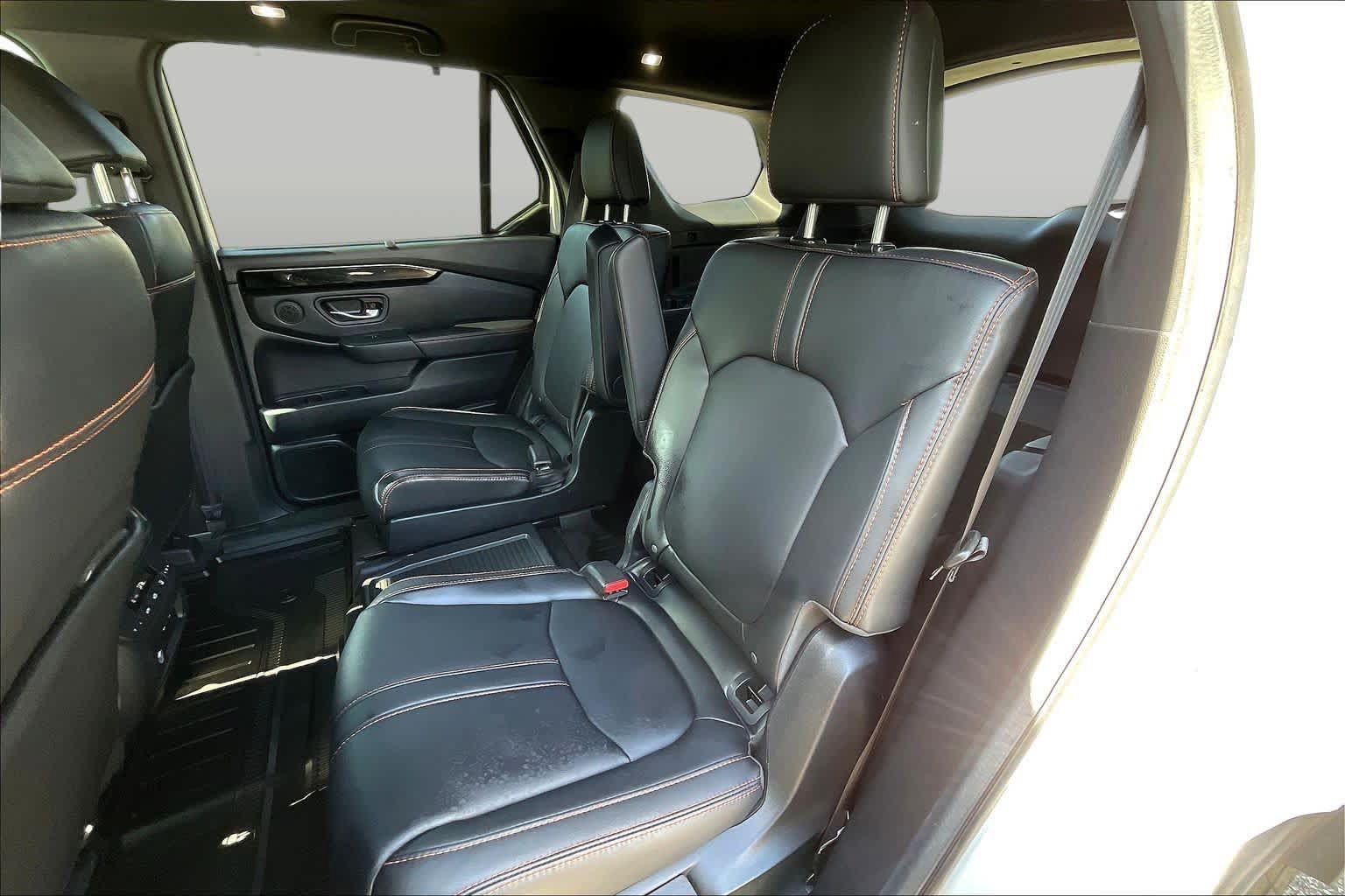Used 2025 Honda Pilot TrailSport image 20