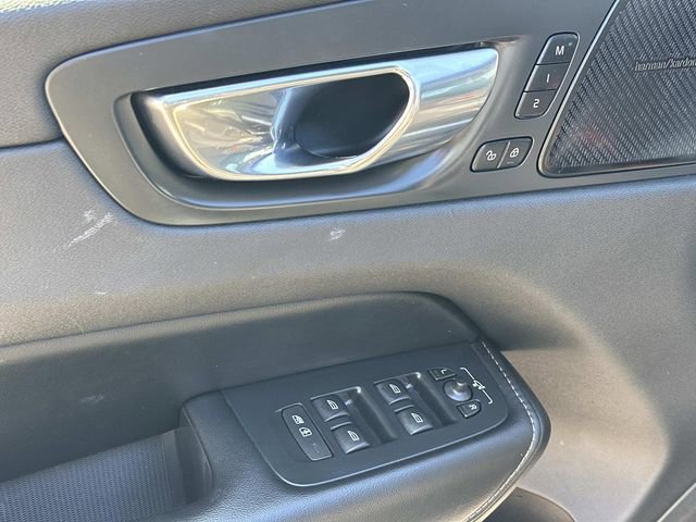 Used 2021 Volvo XC60 T5 Inscription AWD/4WD image 16