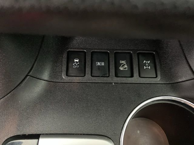 Used 2019 Toyota Highlander XLE w/ Protection Package #3 image 30