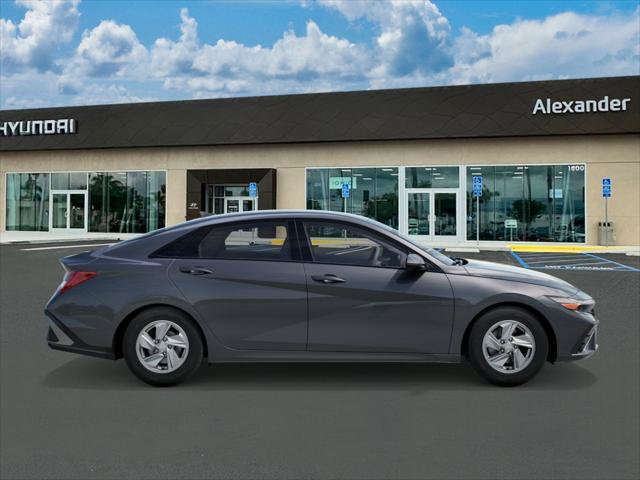 New 2026 Hyundai Elantra SE FWD image 7