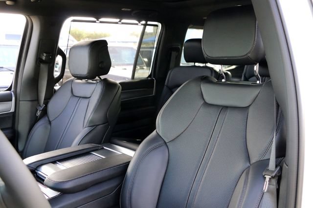 New 2026 Jeep Grand Wagoneer Limited AWD/4WD image 10