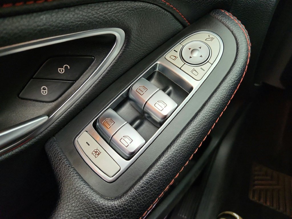 Used 2018 Mercedes-Benz C 43 AMG 4MATIC Sedan image 25