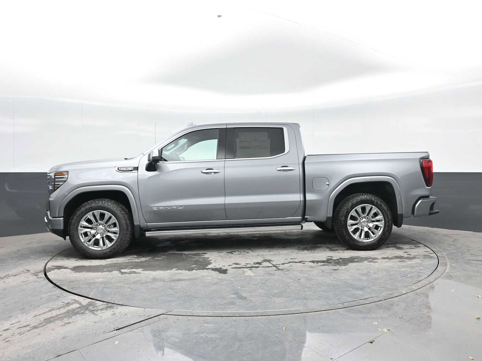 New 2026 GMC Sierra 1500 Denali w/ Technology Package image 4