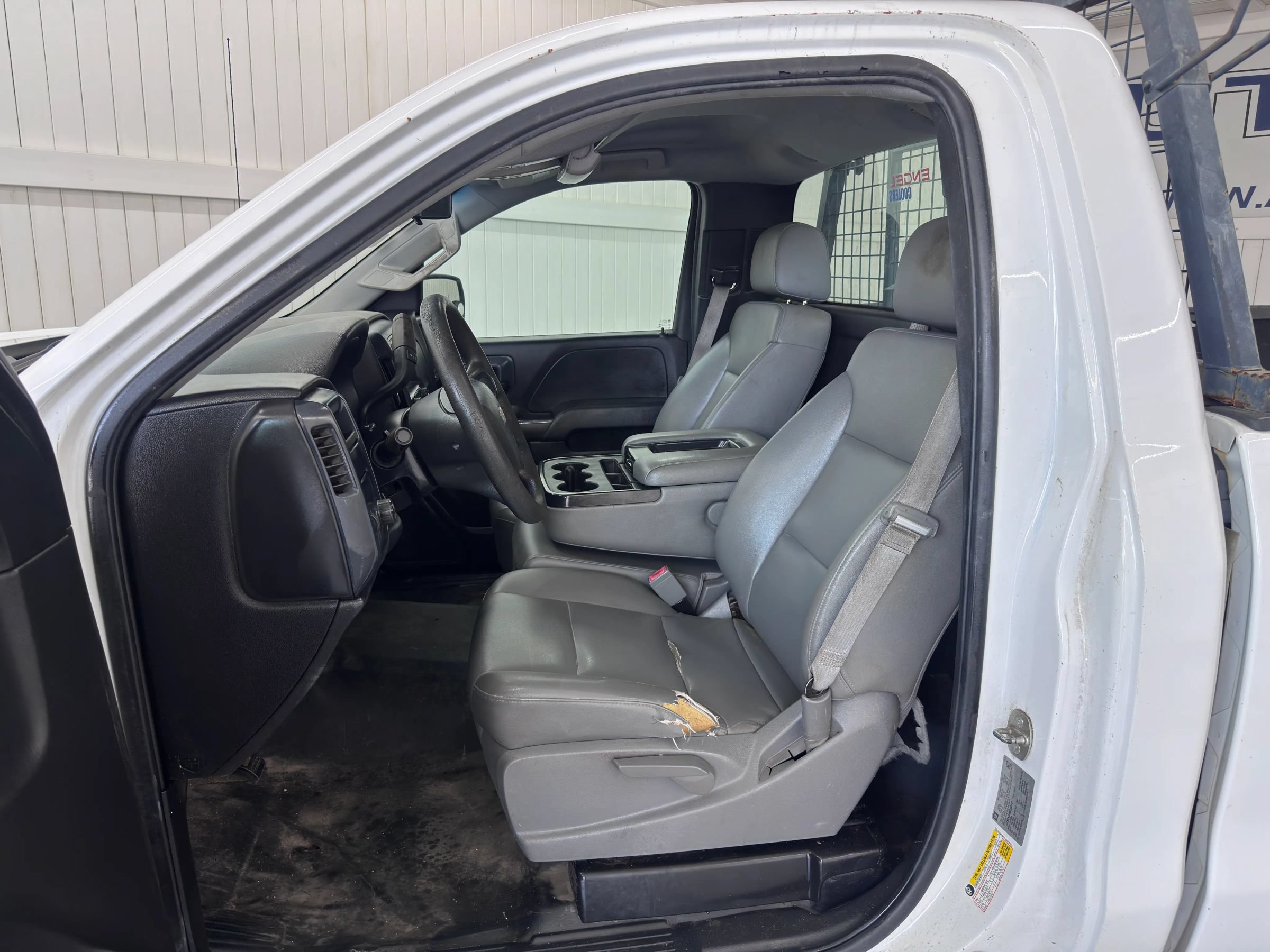 Used 2016 Chevrolet Silverado 1500 W/T RWD image 9