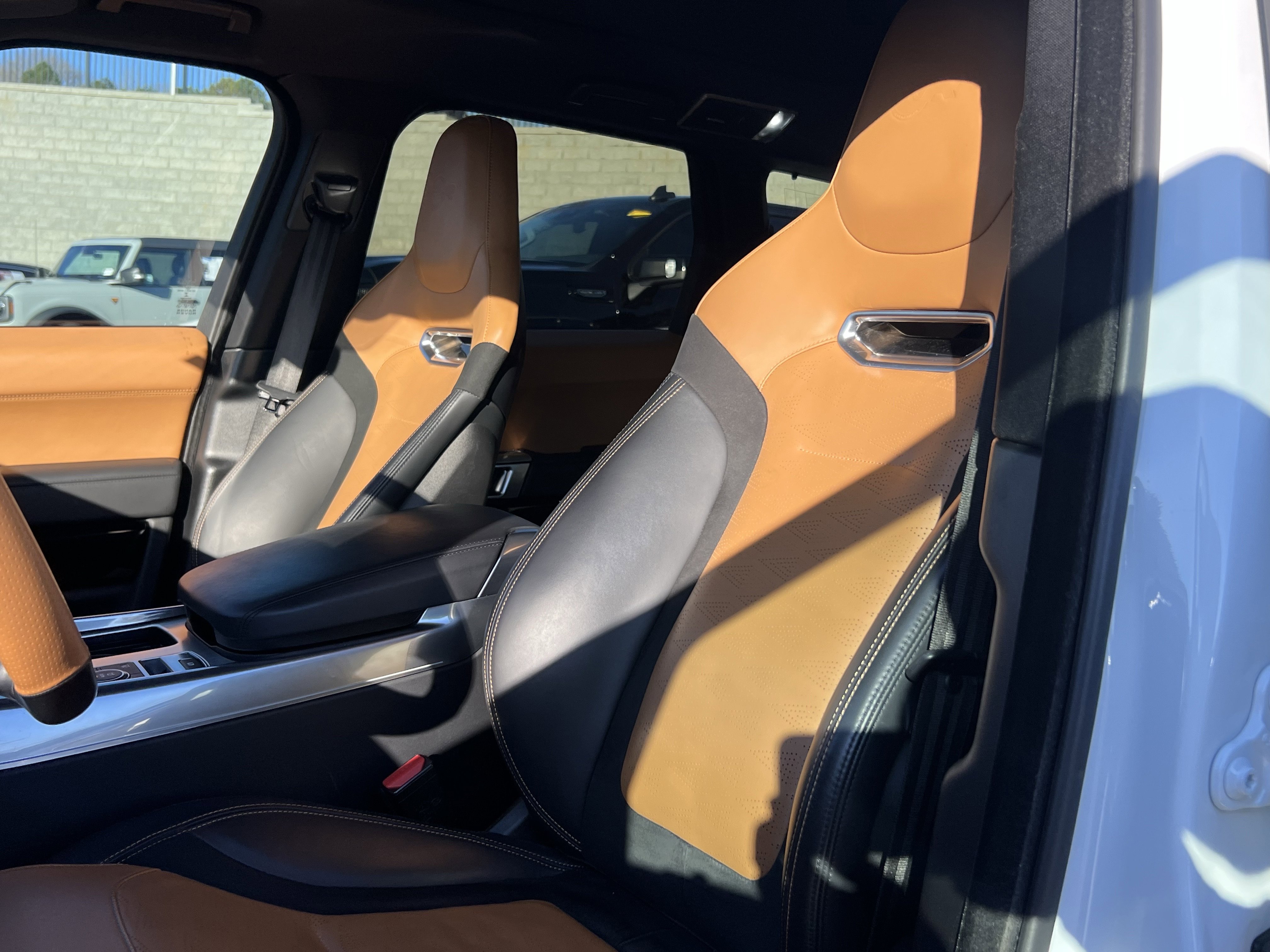 Certified 2022 Land Rover Range Rover Sport SVR image 16