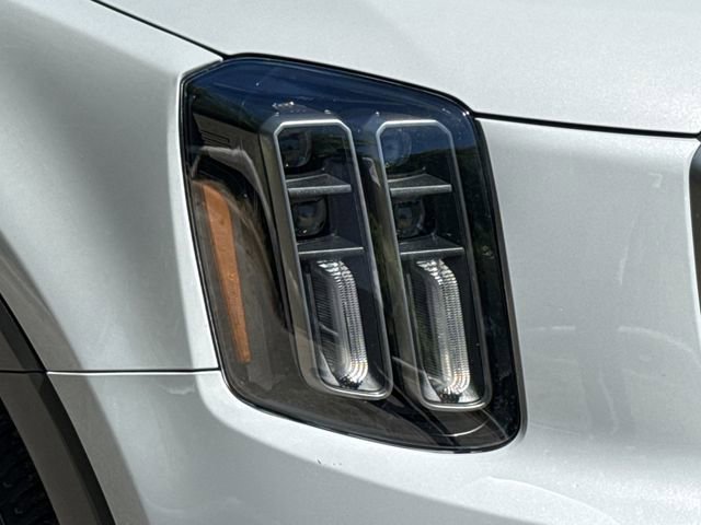 Used 2023 Kia Telluride SX X-Pro AWD/4WD image 3