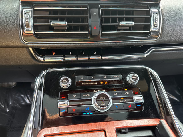 Used 2022 Lincoln Navigator Reserve image 23